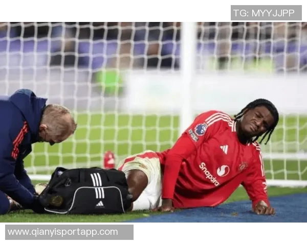 B费休息期间亲临训练基地现场观摩替补球员训练情况 B费休息期间亲临训练基地现场观摩替补球员训练情况