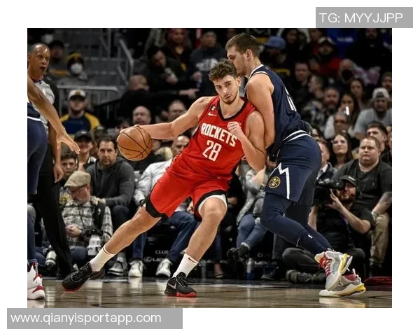 乌度卡称赞申京传球能力提升决策速度显著加快助力球队表现 乌度卡称赞申京传球能力提升决策速度显著加快助力球队表现