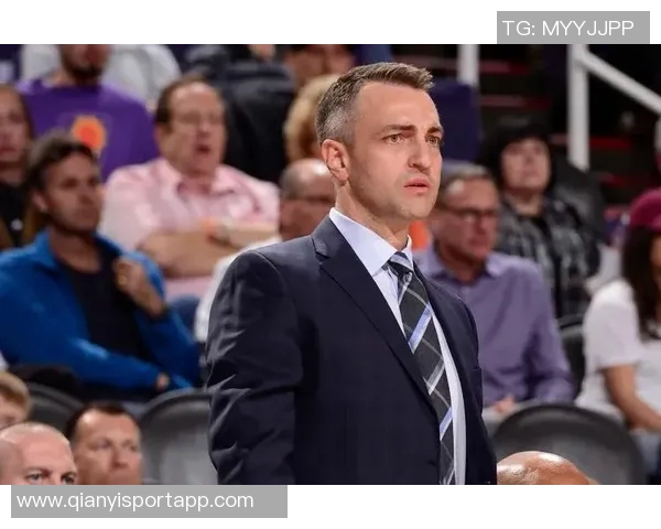 拉亚高度评价助教海因策称其在球队防守中发挥重要作用